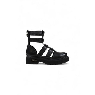 Sandalias negras de cuero