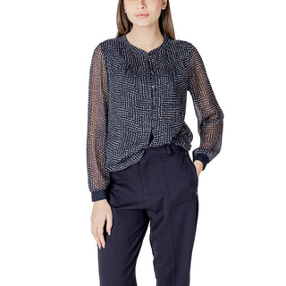 Blaue Polyesterbluse