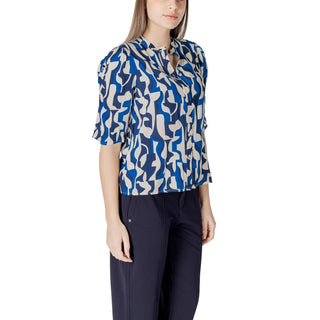 Blusa azul de viscosa