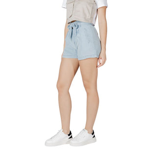 Hellblaue Lyocell-Shorts