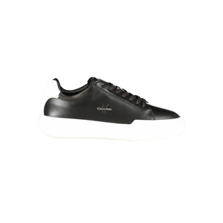 Zapatilla para hombre de cuero negro