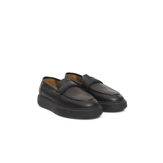 Mocasines negros de cuero para hombre