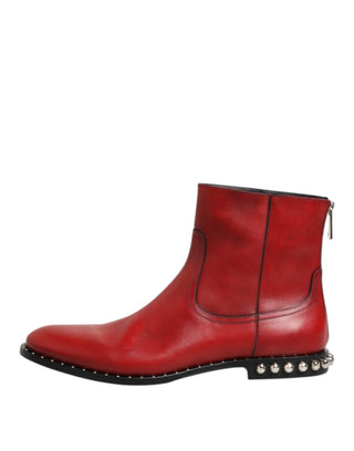 Botines cortos Chelsea rojos con tachuelas