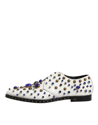 Zapatos formales blancos de cuero con cristales decorativos