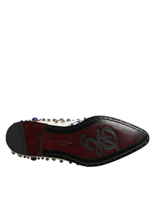 Zapatos formales blancos de cuero con cristales decorativos