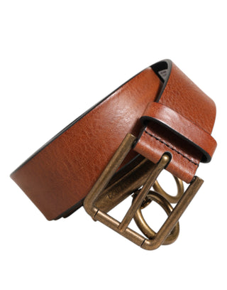 Brauner Ledergürtel mit seitlichen Ringen und Messingschnalle