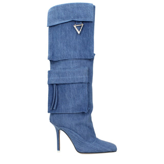 Hellblaue Stoffstiefel