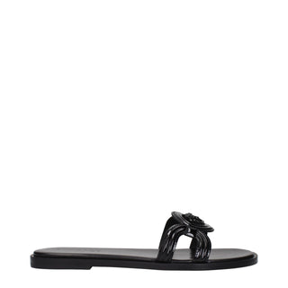 Zapatillas de cuero negras