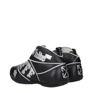 Schwarze hohe Sneaker aus Leder