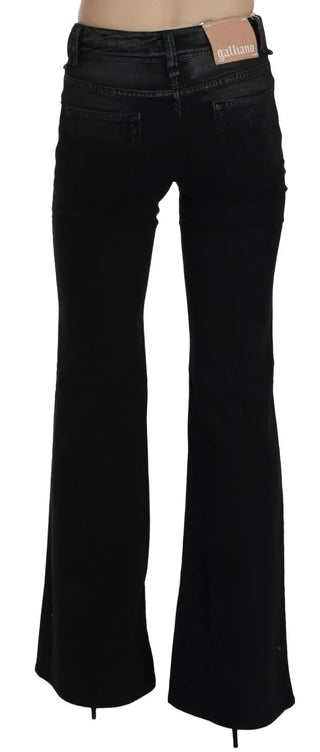 Schwarze, gewaschene Jeans mit hoher Taille und ausgestelltem Bein
