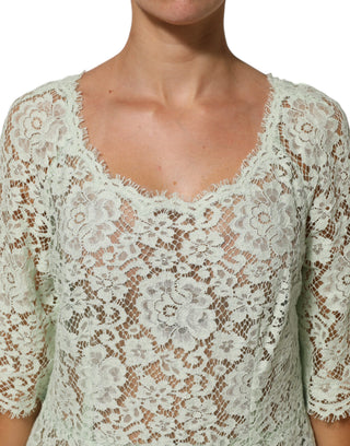 Minzgrünes Midi-Kleid mit floraler Spitzenborte