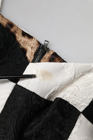 Schwarz-weißes, kurz geschnittenes Bustier-Korsett-BH-Oberteil