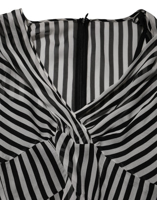 Schwarz-weiß gestreiftes Seiden-Midikleid mit V-Ausschnitt