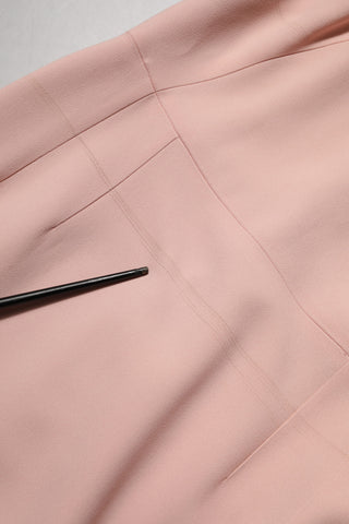 Rosa Viskose Etui-Midikleid in ausgestellter Passform