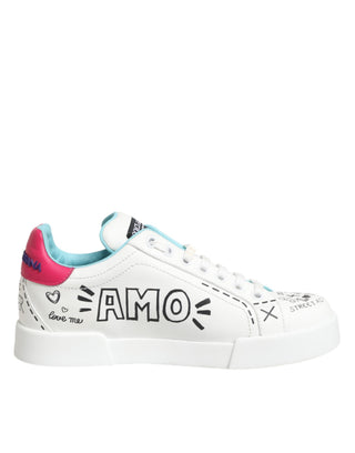 Sneakers Low Top aus weißem Leder mit Graffiti-Motiv