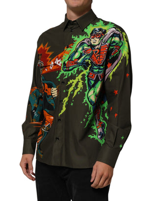 Camisa con estampado de superhéroe verde y botones  