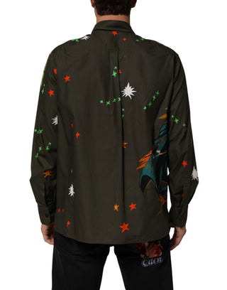 Camisa con estampado de superhéroe verde y botones  