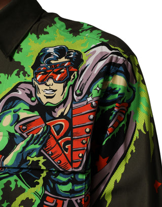 Camisa con estampado de superhéroe verde y botones  