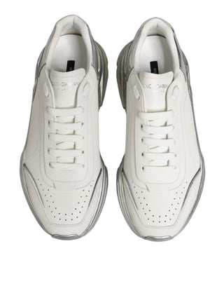 Zapatillas bajas Daymaster blancas con detalles plateados