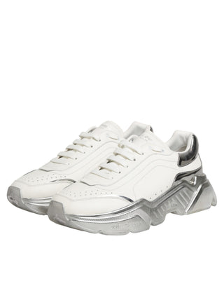 Zapatillas bajas Daymaster blancas con detalles plateados