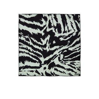 Pañuelo de bolsillo gris de seda