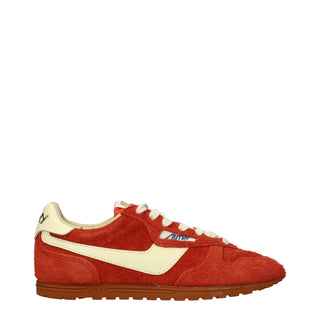 Sneaker aus orangefarbenem Leder