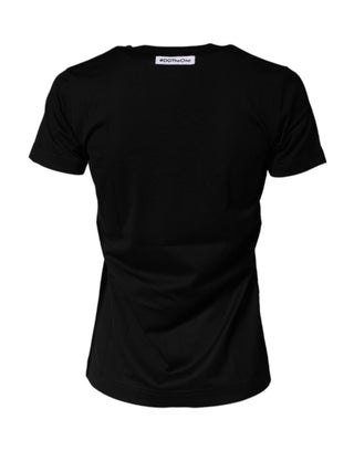 Camiseta negra de manga corta con cuello redondo y estampado gráfico