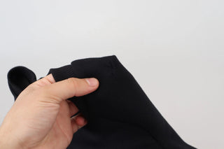 Schwarzer bauchfreier Pullover mit Reißverschluss hinten
