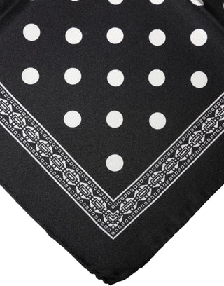 Pañuelo cuadrado negro con lunares