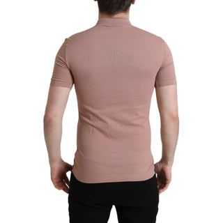 Camiseta polo de hombre rosa con cuello y mangas cortas con corona
