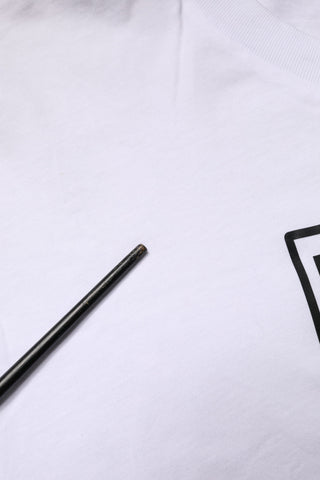 Camiseta blanca de algodón para hombre con cuello redondo y gráfico