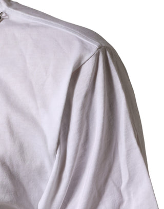 Camiseta blanca de algodón con collar decorativo  