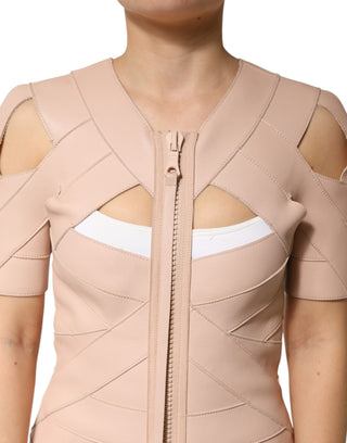 Vestido mini beige de cuero con mangas cortas y corte ajustado