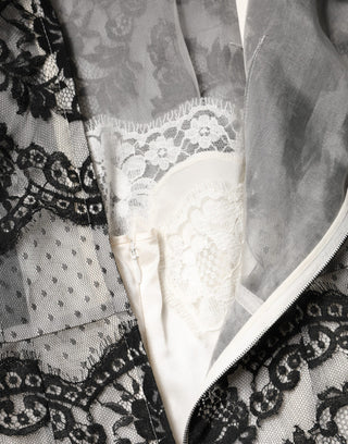Vestido maxi negro y blanco de mezcla de seda con encaje y corte ajustado