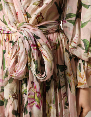 Vestido maxi rosa con estampado de lirios, plisado y corte en línea A