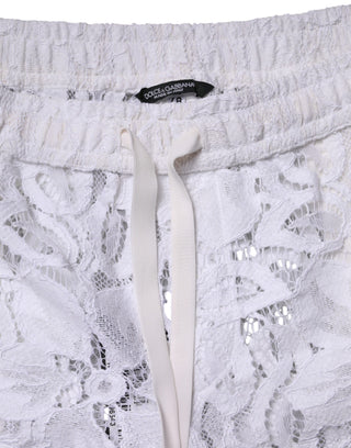 Bermudas blancas de algodón con recortes y cintura media