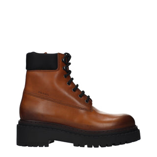 Botines de cuero marrón