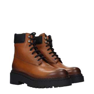 Botines de cuero marrón